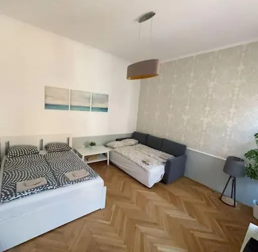 شقة Quiet In Center *